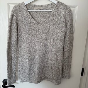 LOFT Women's Heathered Gray V-Neck Sweater